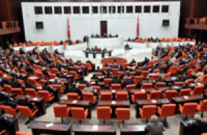Anayasa Değişikliği Paketi TBMM’ye Sunuldu